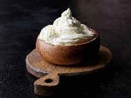 Рецепта Глазура за десерти с маскарпоне и сметана